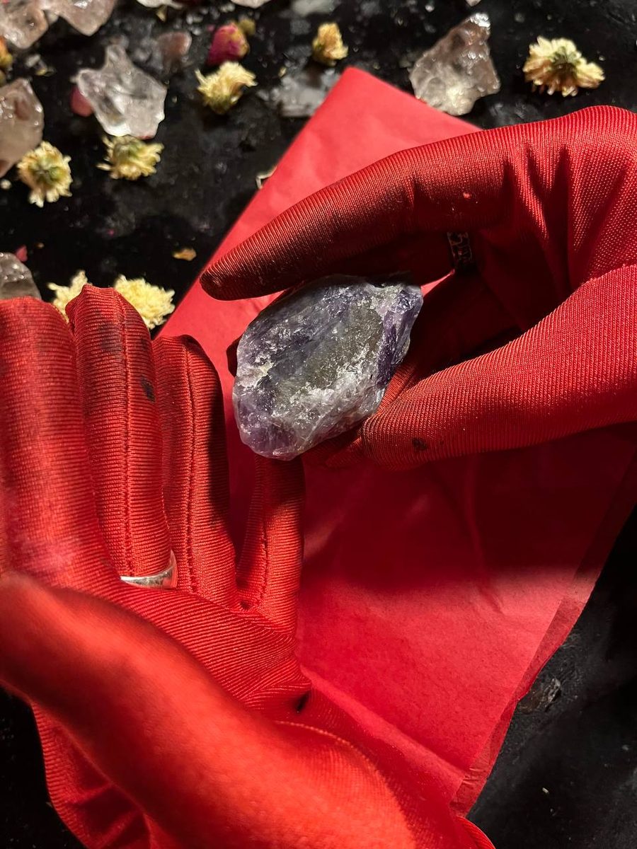 Amethyst — Artefakt der Rückführung von Gefühlen — Foto 3 von 5